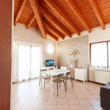 Dora'S Apartment Desenzano del Garda Exterior photo